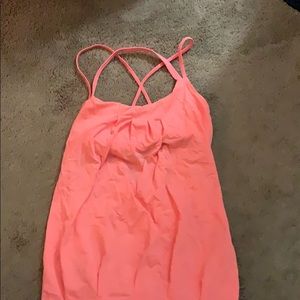BARELY WORN LULU TOP